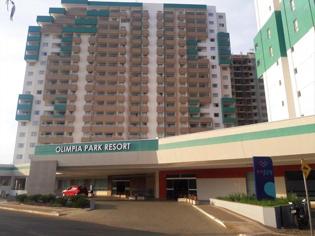 Olimpia Park Resort - 100M Do Parque Thermas Dos Laranjais المظهر الخارجي الصورة
