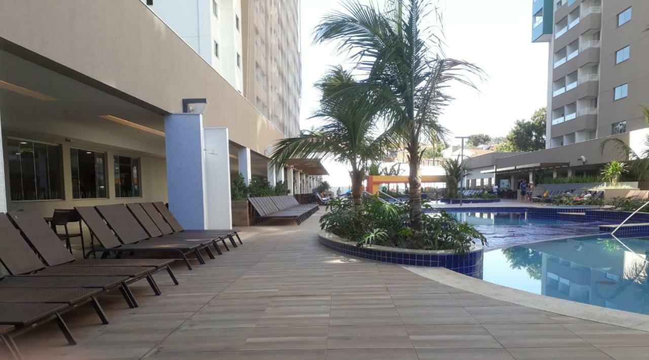 Olimpia Park Resort - 100M Do Parque Thermas Dos Laranjais المظهر الخارجي الصورة