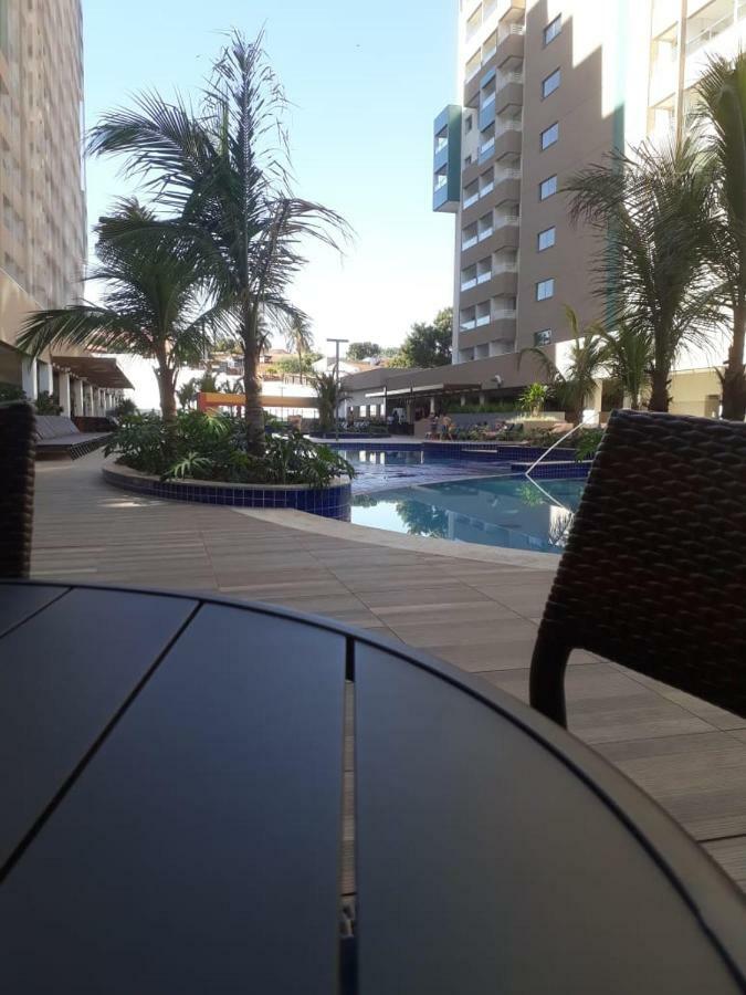 Olimpia Park Resort - 100M Do Parque Thermas Dos Laranjais المظهر الخارجي الصورة